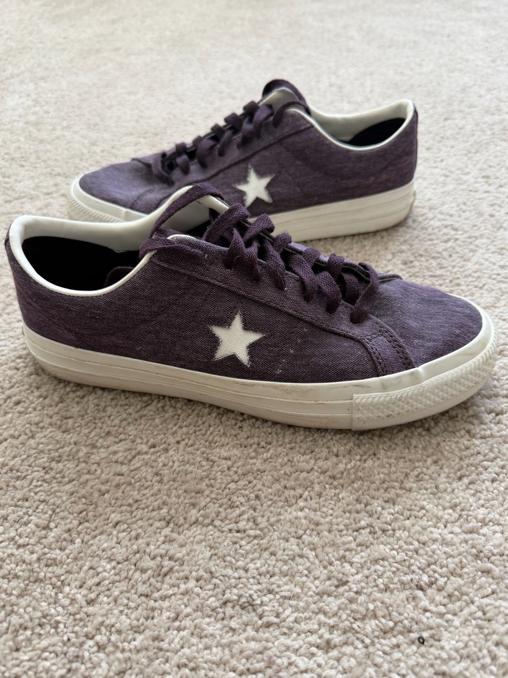 Converse One Star low-top sneaker leather suede purple size 7.5. White one star.